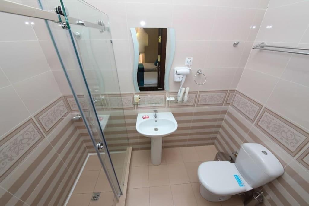 Globus Hotel - 塔什干全球商务宾馆 Teshabayguzar Екстер'єр фото